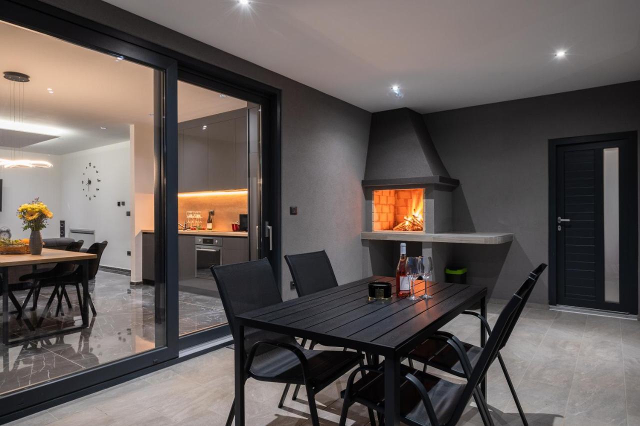 Green Luxury II With Heated Pool, Jacuzzi & Sauna Ruzici  Exterior foto