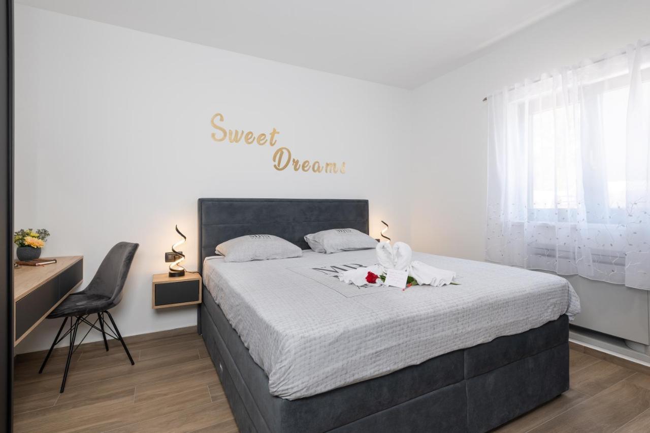 Green Luxury II With Heated Pool, Jacuzzi & Sauna Ruzici  Exterior foto